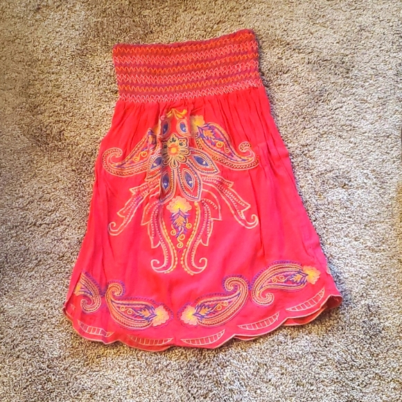 Dress - Picture 1 of 3